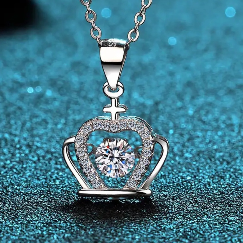 Crown Fluttering Diamond Necklace NEW